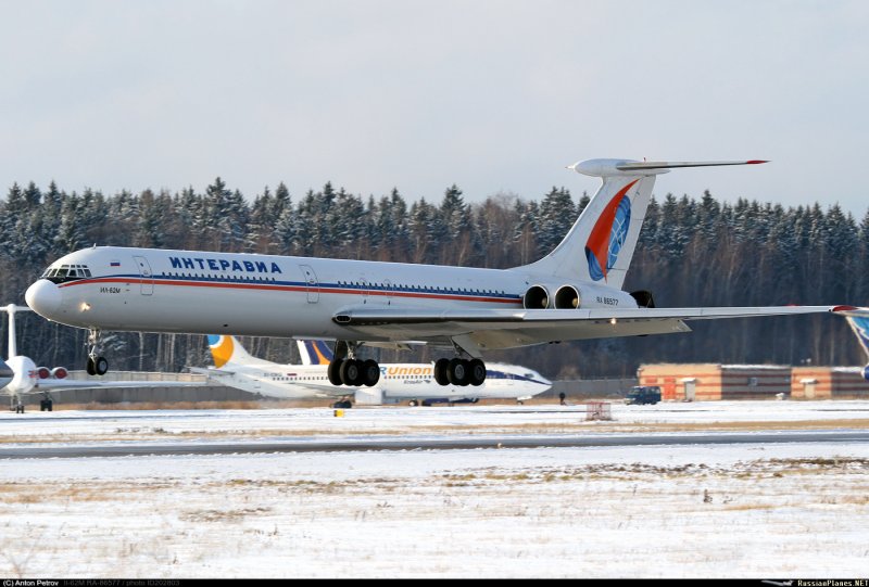 Ил-114 пассажирский самолёт