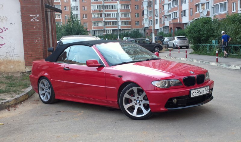 BMW 330 кабриолет красная