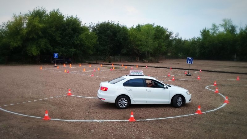 Учебный автомобиль