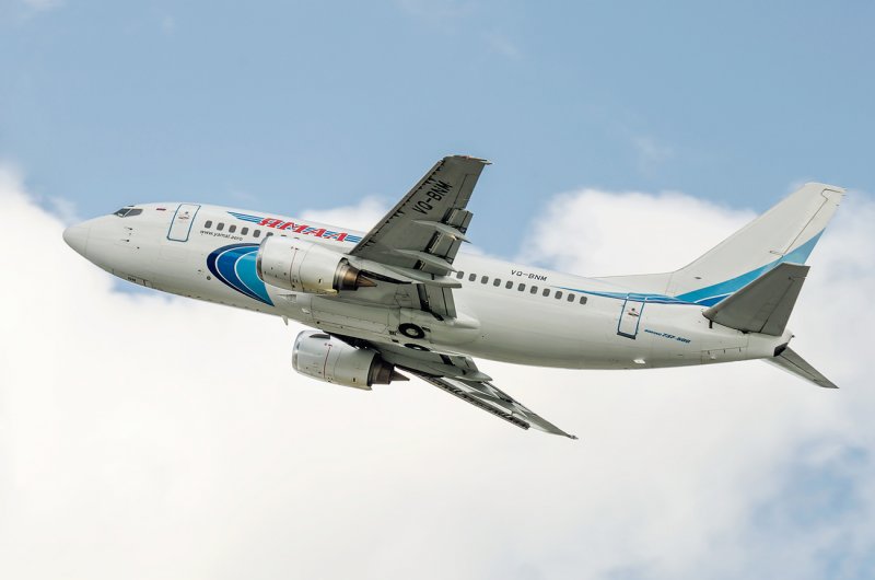 Самолет Боинг 737 800 авиакомпании Ямал