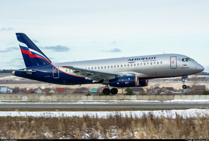 SSJ 100 russianplanes