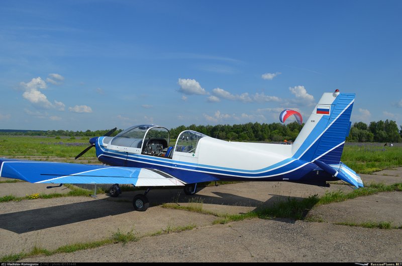 Злин 142 самолет