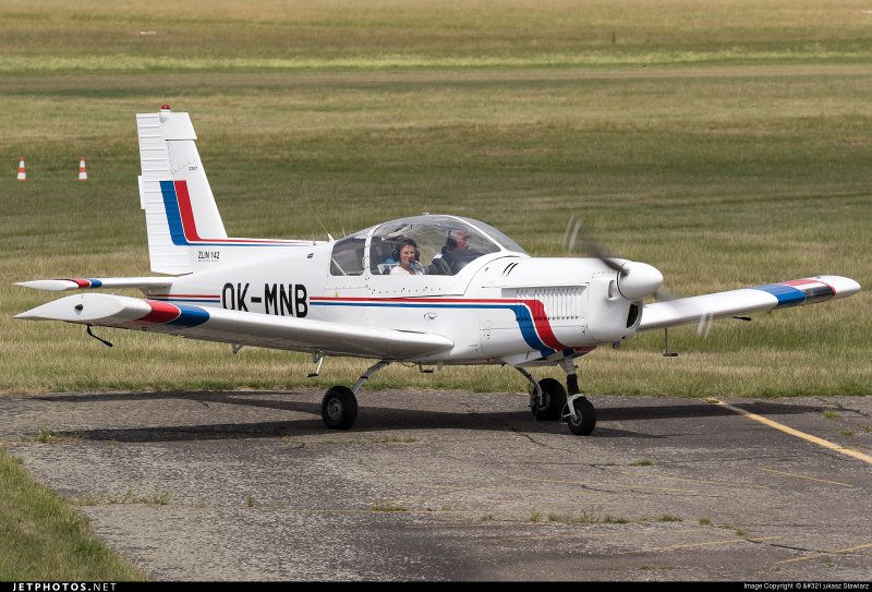 Zlin z-142 CAF