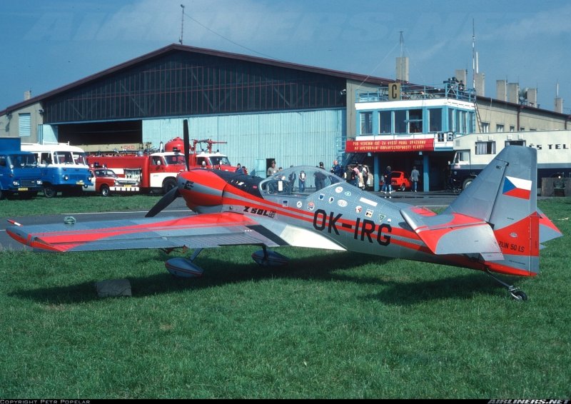 Модель Zlin-50 пилотаж