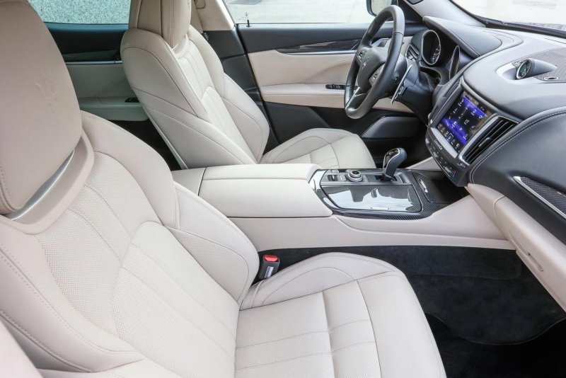 Maserati Levante 2020 интерьер