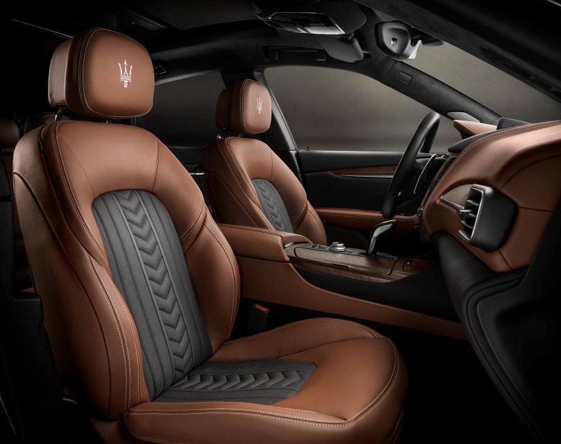 Maserati Quattroporte 2019 салон