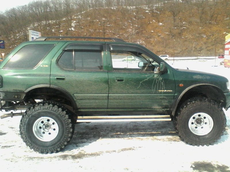 Isuzu Wizard оффроад