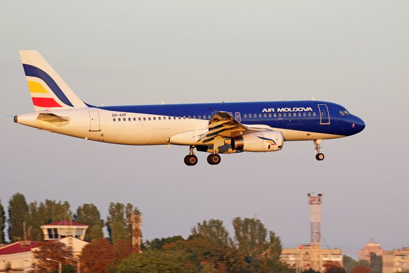 Air Moldova самолеты