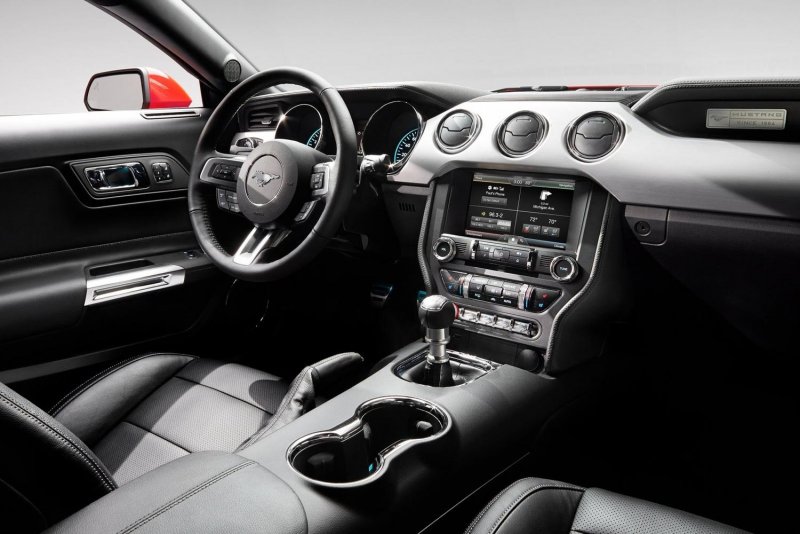 Ford Mustang 2015 салон