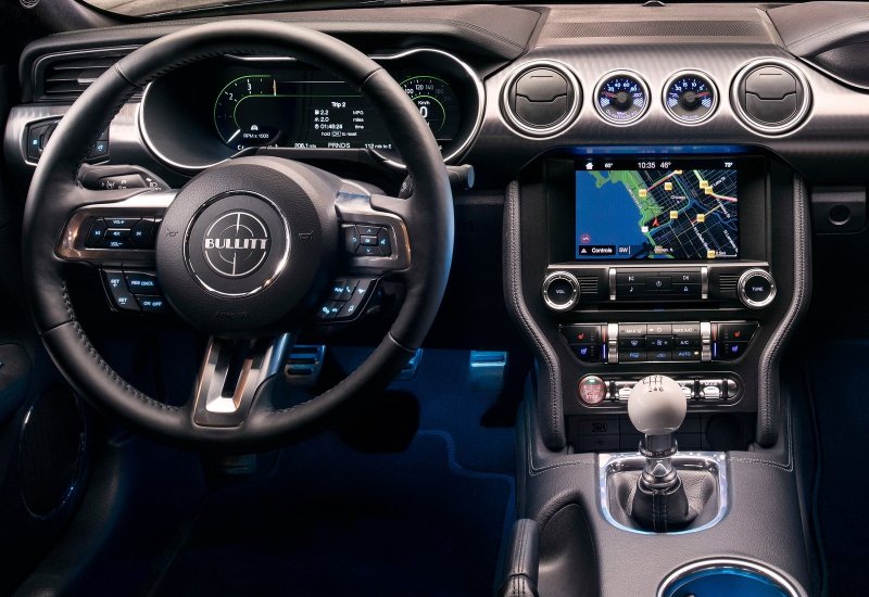 Ford Mustang 2019 салон