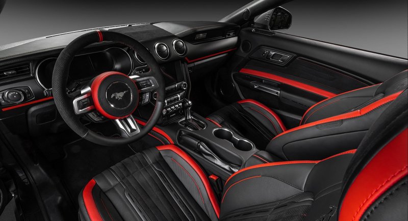 Ford Mustang gt салон