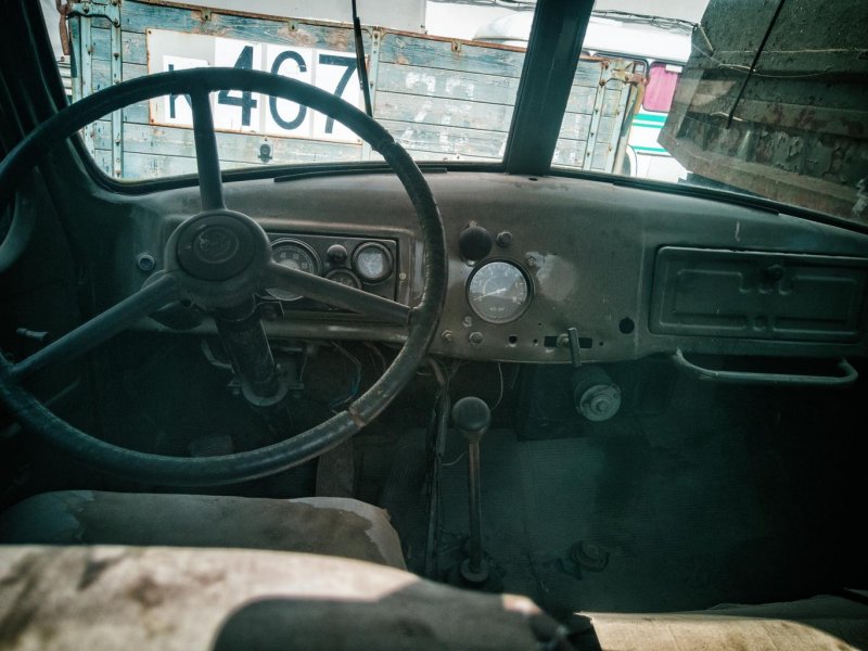 Кабина ЗИЛ 164 внутри