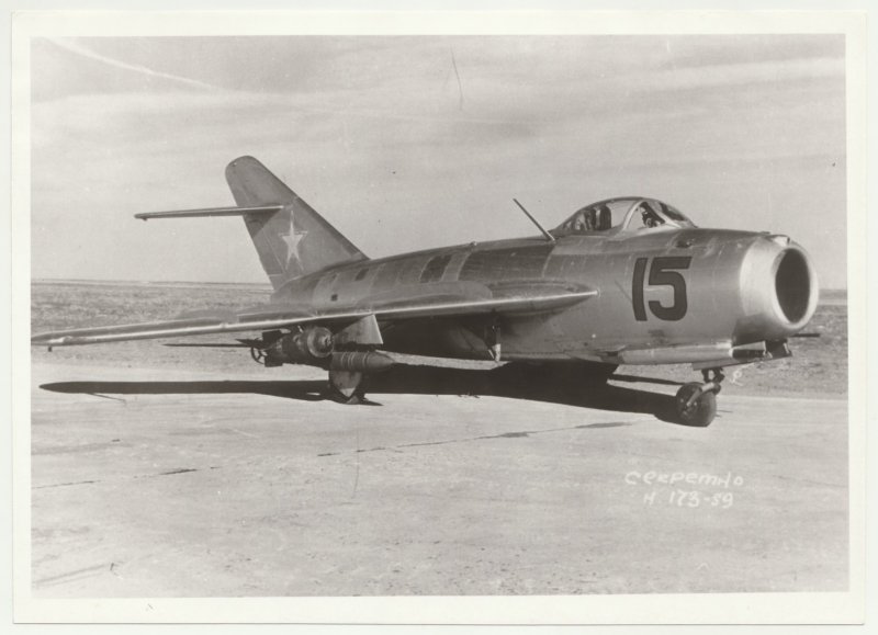 Сб-2 бомбардировщик