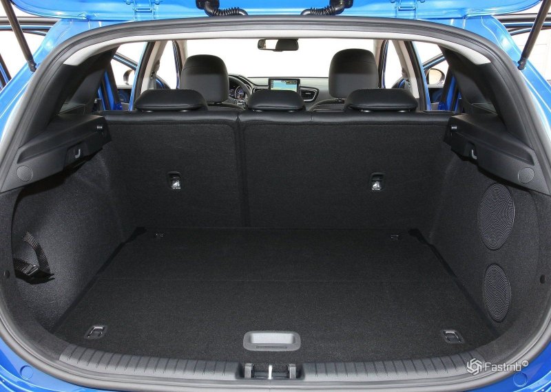 Новый Kia Ceed 2018 багажник