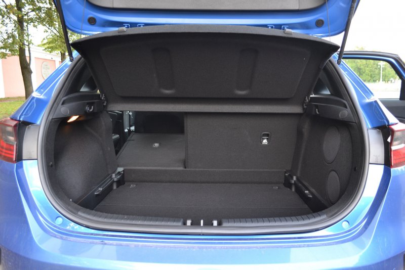 Kia Ceed 3 хэтчбек багажник