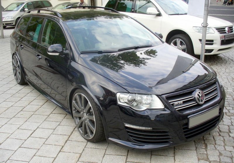 Volkswagen Passat variant r36