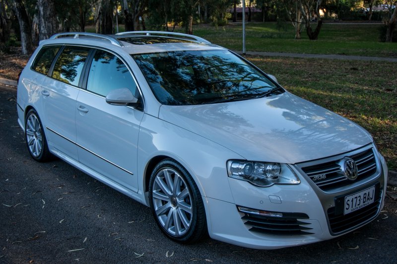 Passat r36 Silver