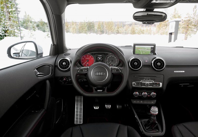 Audi a1 салон
