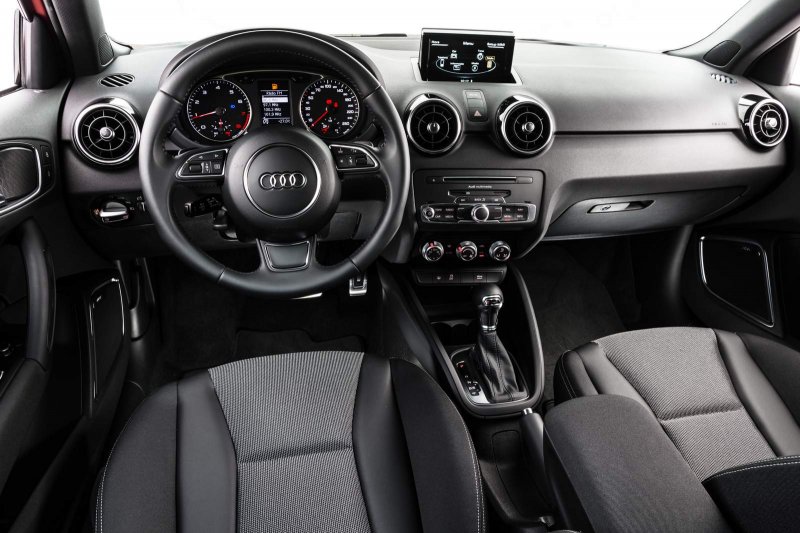 Audi a1 Sportback салон