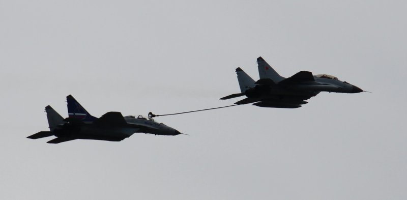 Палубные истребители Су-33, миг-29к/куб