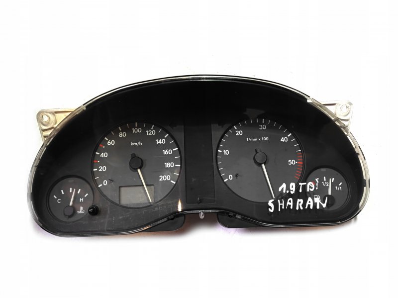Часы Volkswagen 2008 купить