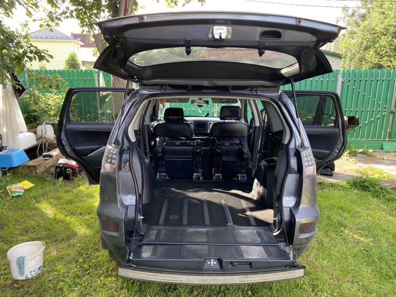 Mitsubishi Outlander i багажник