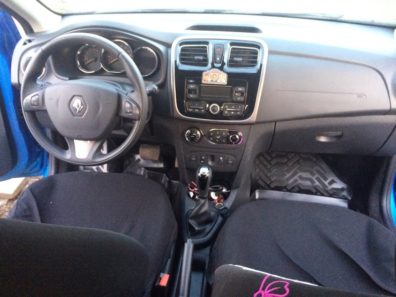Renault Sandero 2 салон