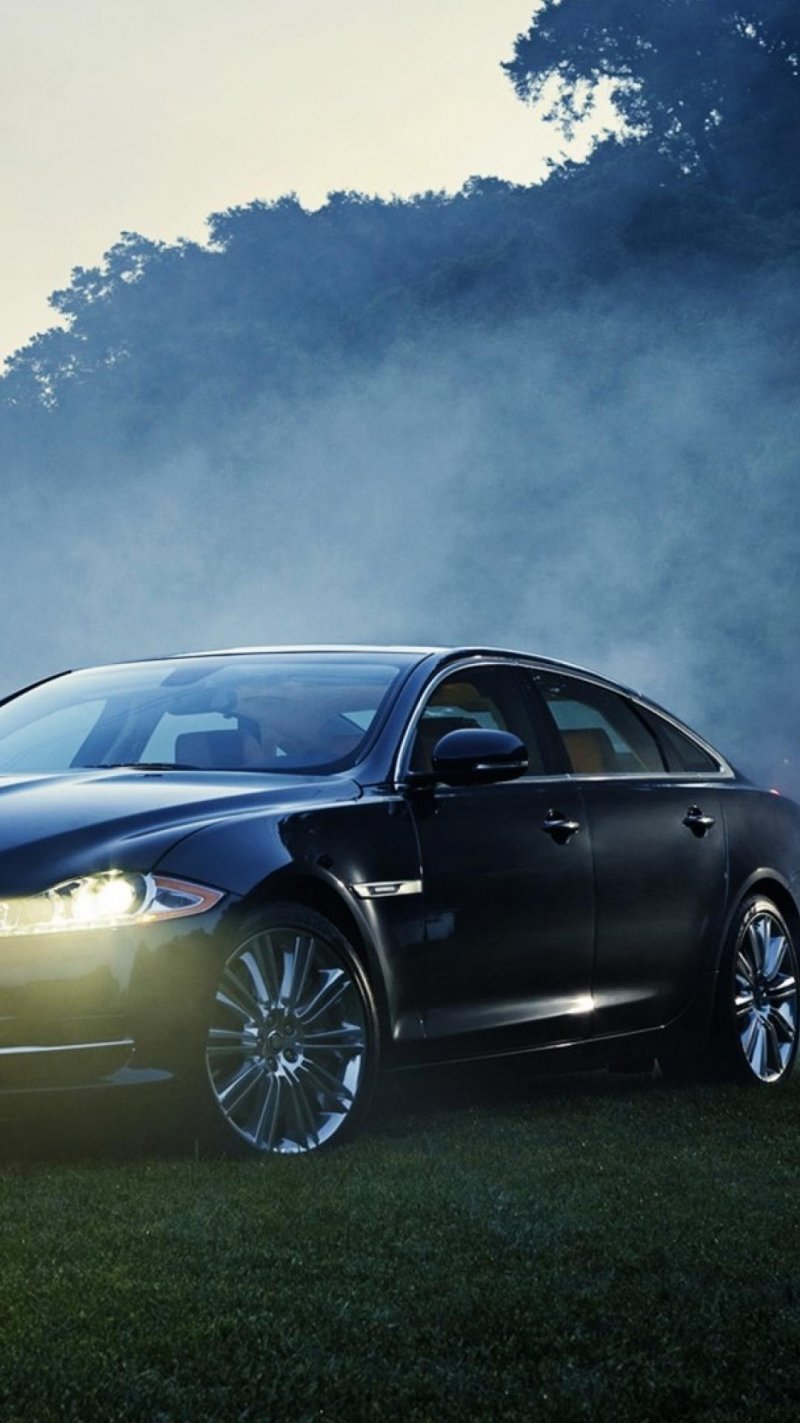 Jaguar XJ обои
