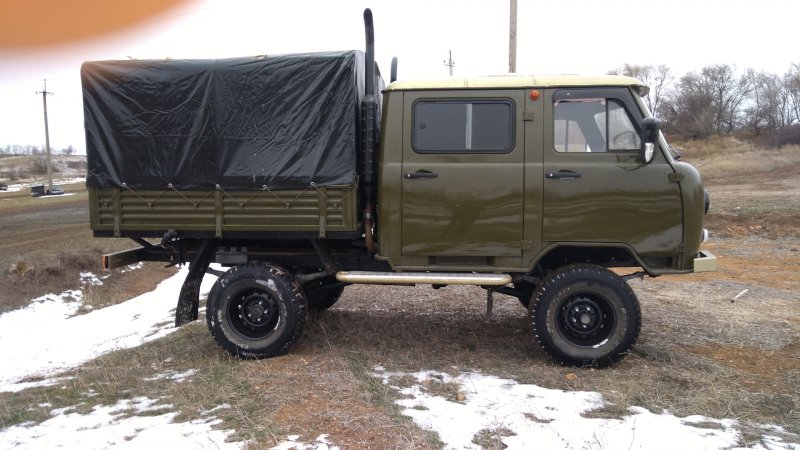 УАЗ 39094 на 33 колесах
