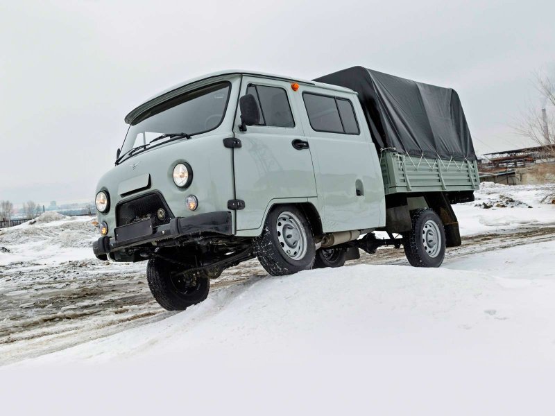 Грузовой УАЗ-390945
