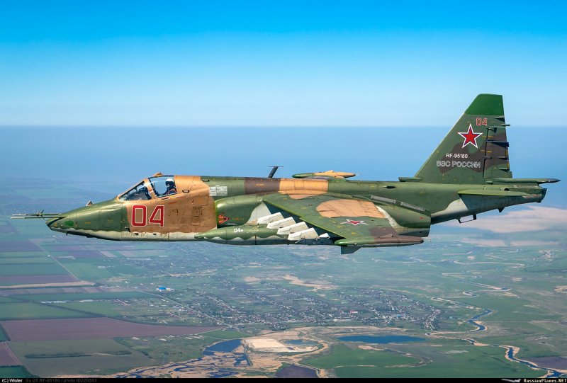 Самолёт Су-25т