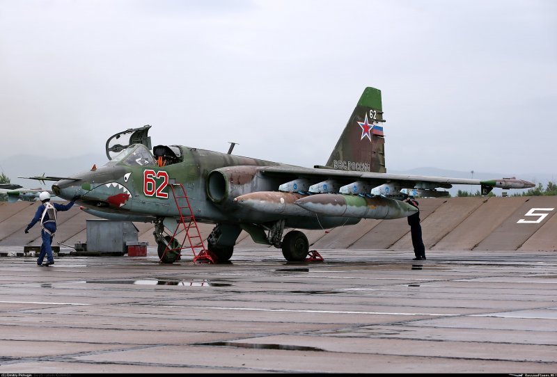 Штурмовик Су-25 Грач