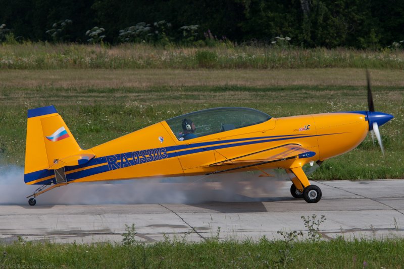 Extra 300