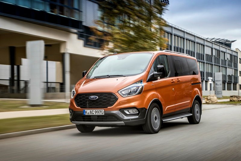 Ford Tourneo Custom 2021