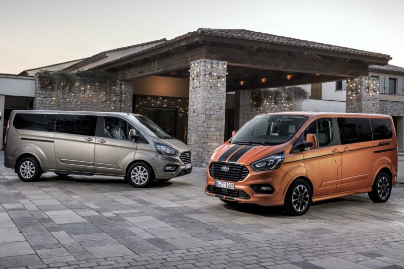 Ford Tourneo Custom 2017