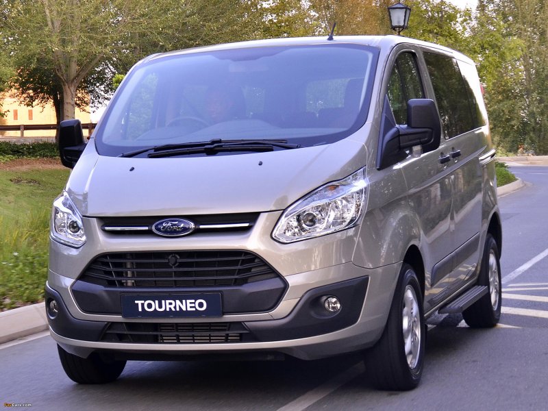 Ford Tourneo Custom 2013