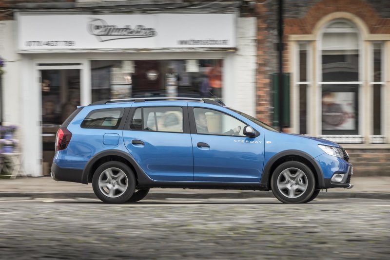 Логан MCV Stepway