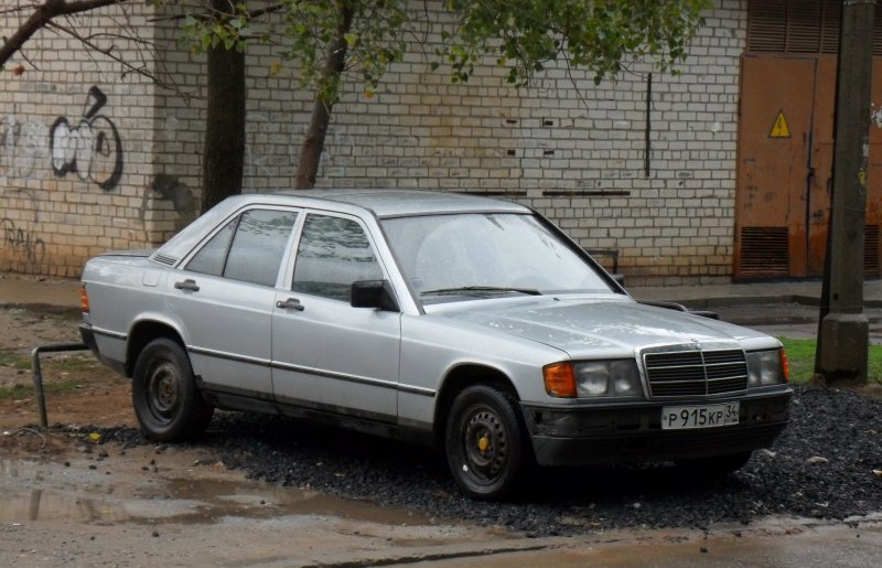 Мерседес 190 w201 1984