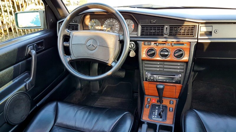 Mercedes 190 201 кузов Sportline