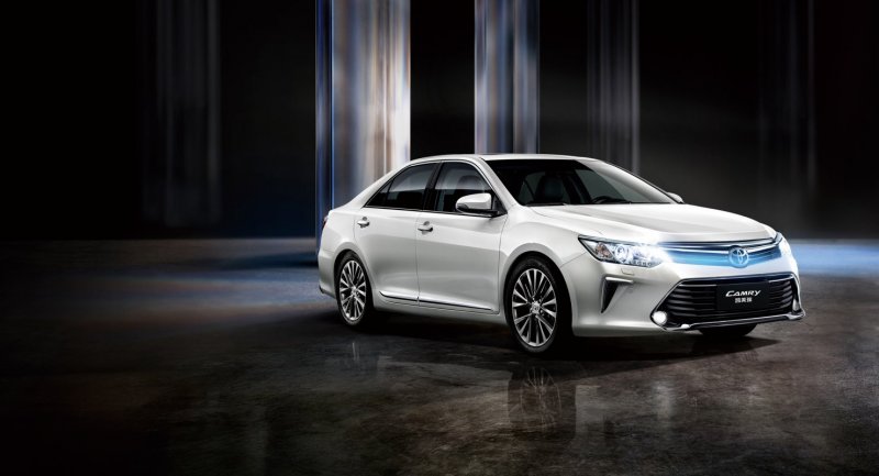 Toyota Camry 7 поколения
