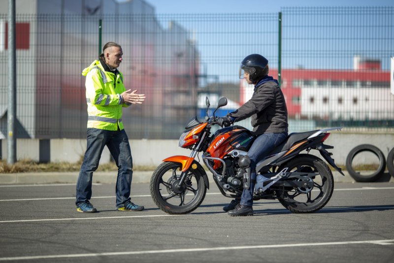 BMW мотоцикл 650 ременной привод