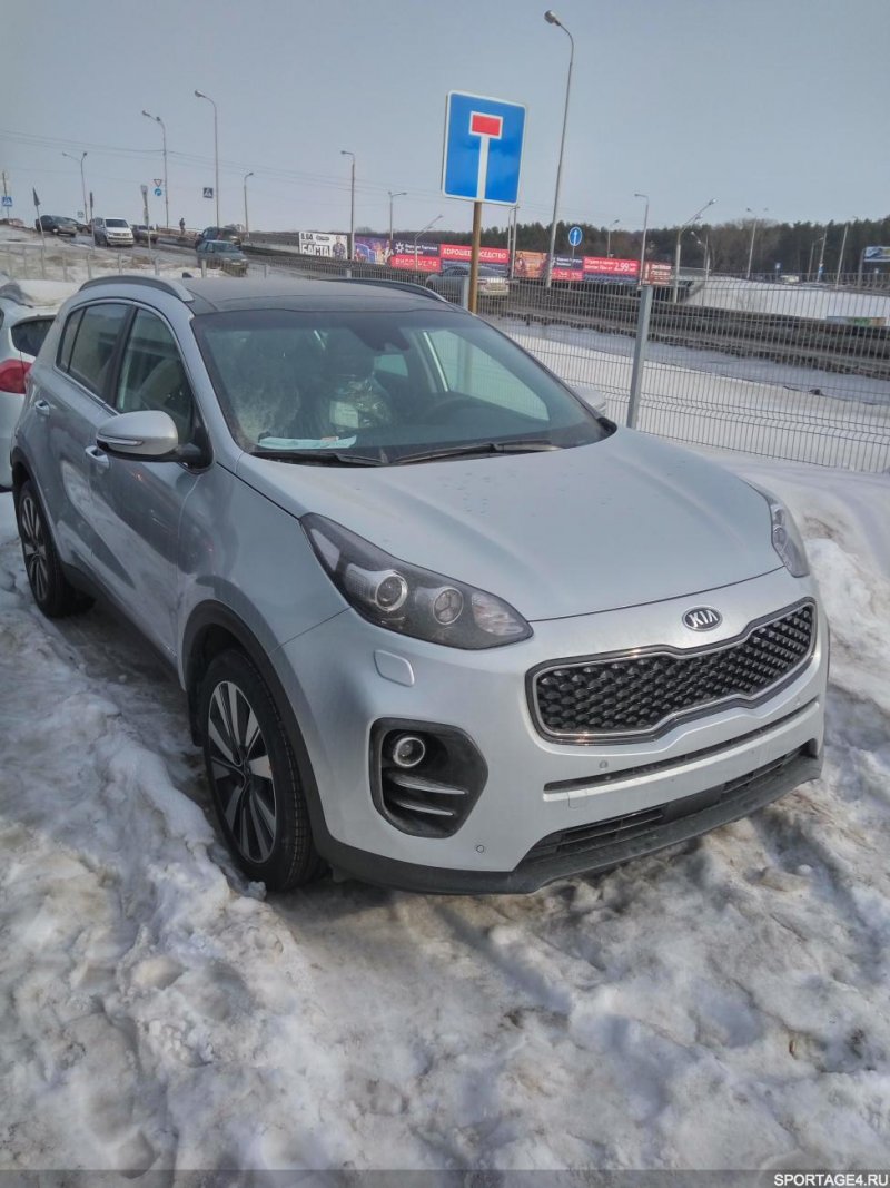 Kia Rio 4 sleek Silver