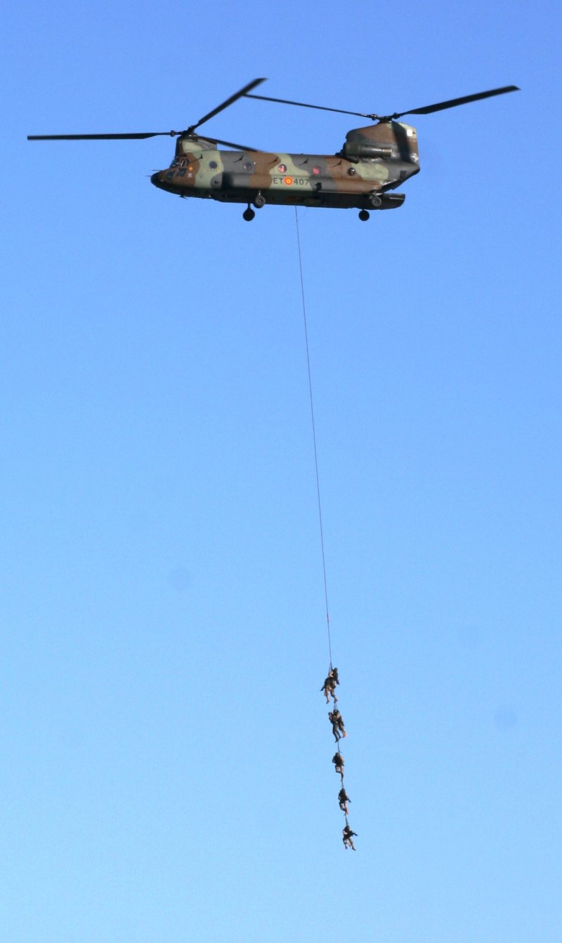 Ми 26 Ch-47 Chinook
