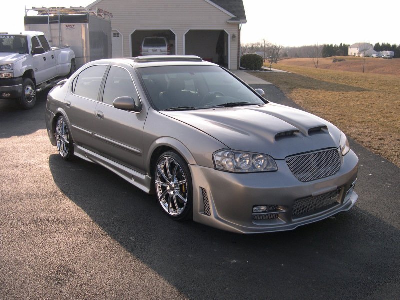 Nissan maxima Turbo 2003