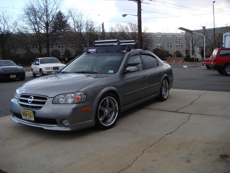 Nissan maxima 2000 Tuning