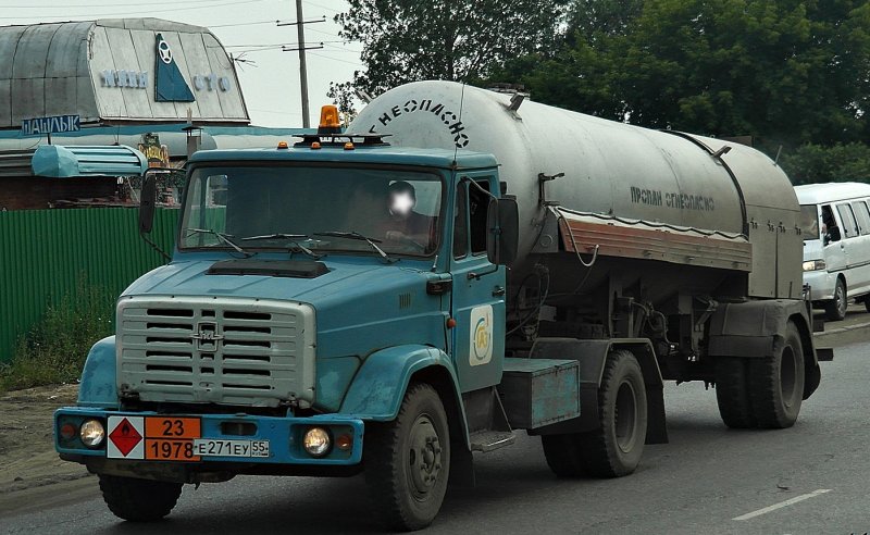ЗИЛ 442160