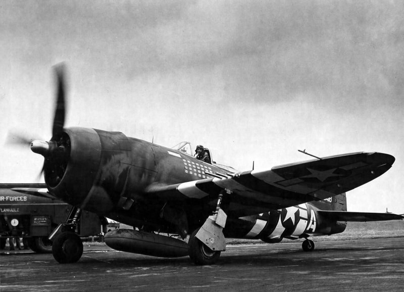 Самолет p-47d “Thunderbolt”