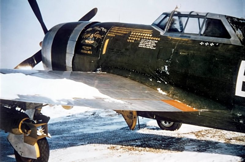 Самолет Тандерболт p-47 камуфляж