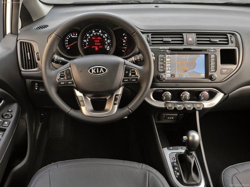 Kia Rio 2018 салон