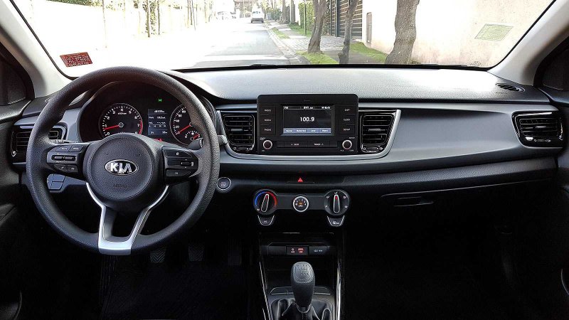 Kia Rio Premium 2021 салон